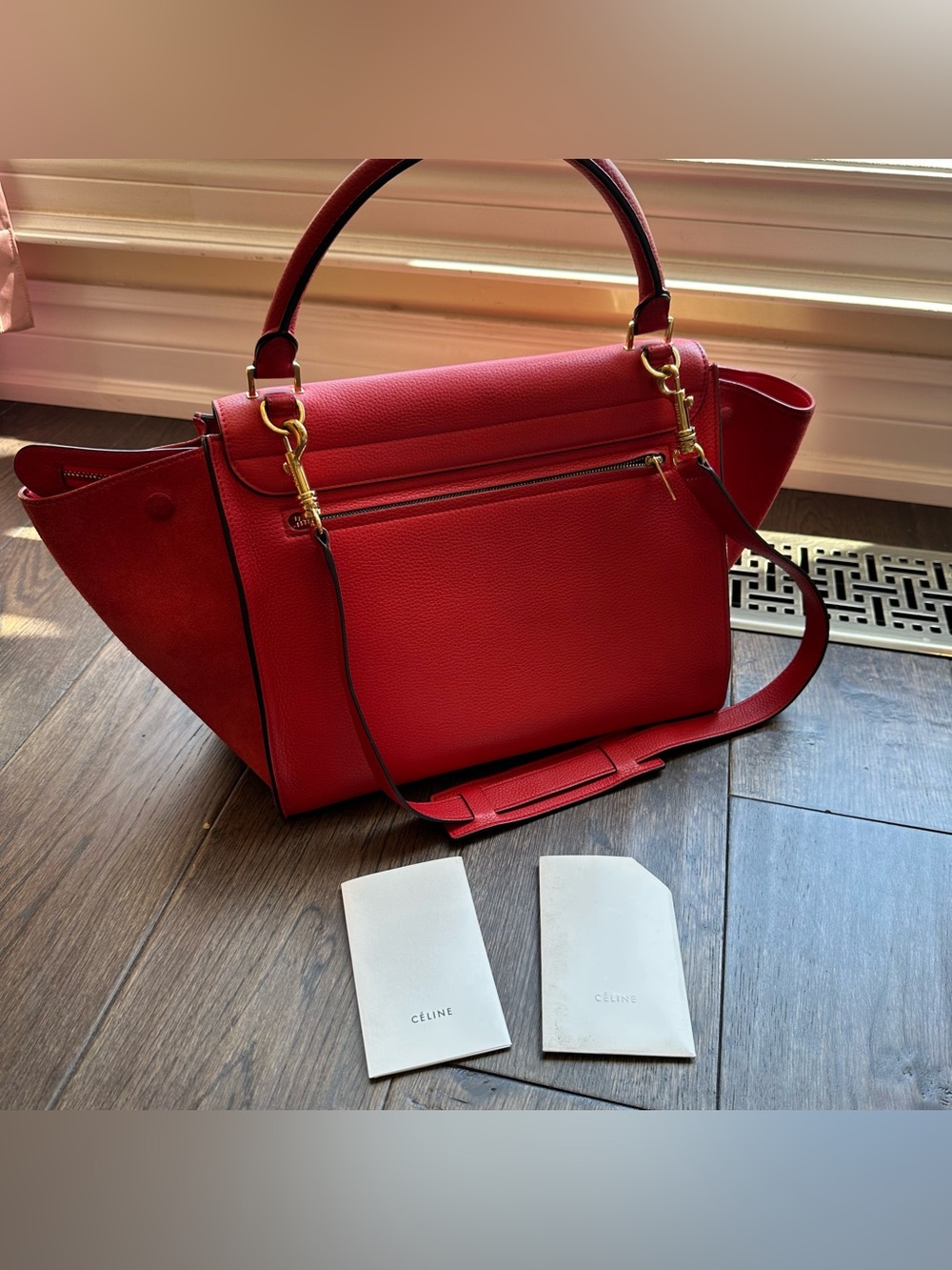 CELINE Red Grained Leather And Suede Medium Trapeze Bag - Picture 8 of 16